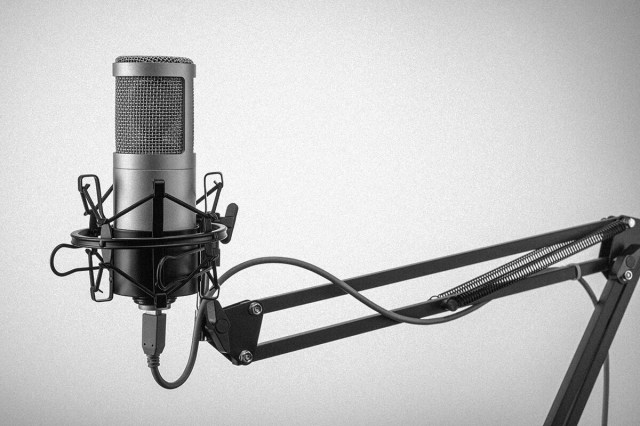 Studio microphone for podcasts