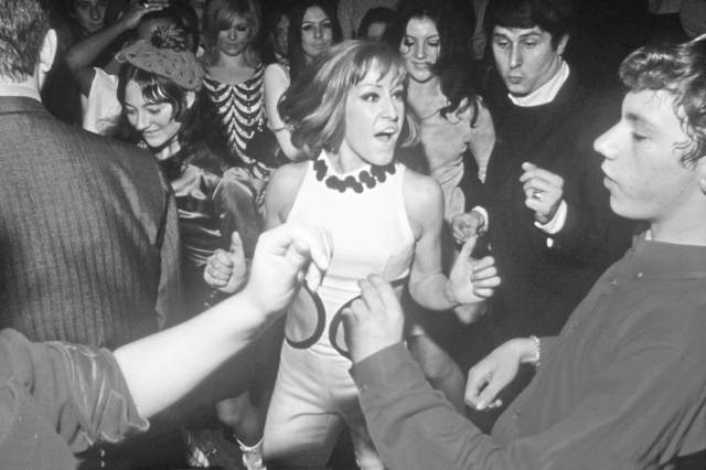 Dancers at Cromwellian Club, 1966