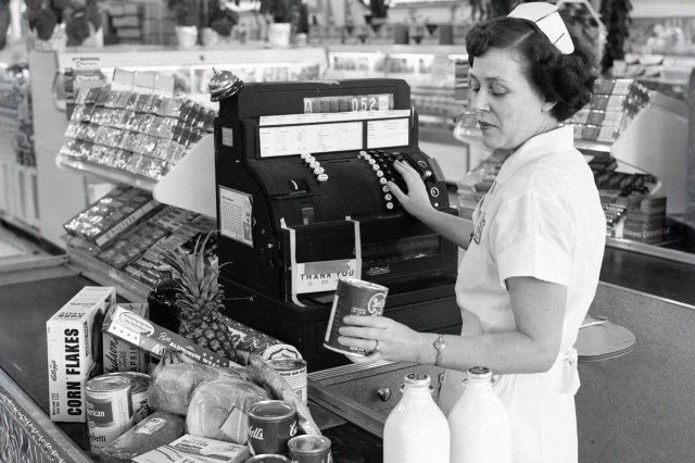 Grocery store cashier