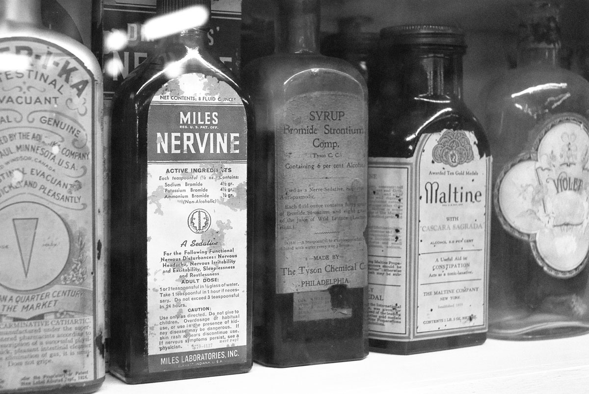Antique medicines and drugs
