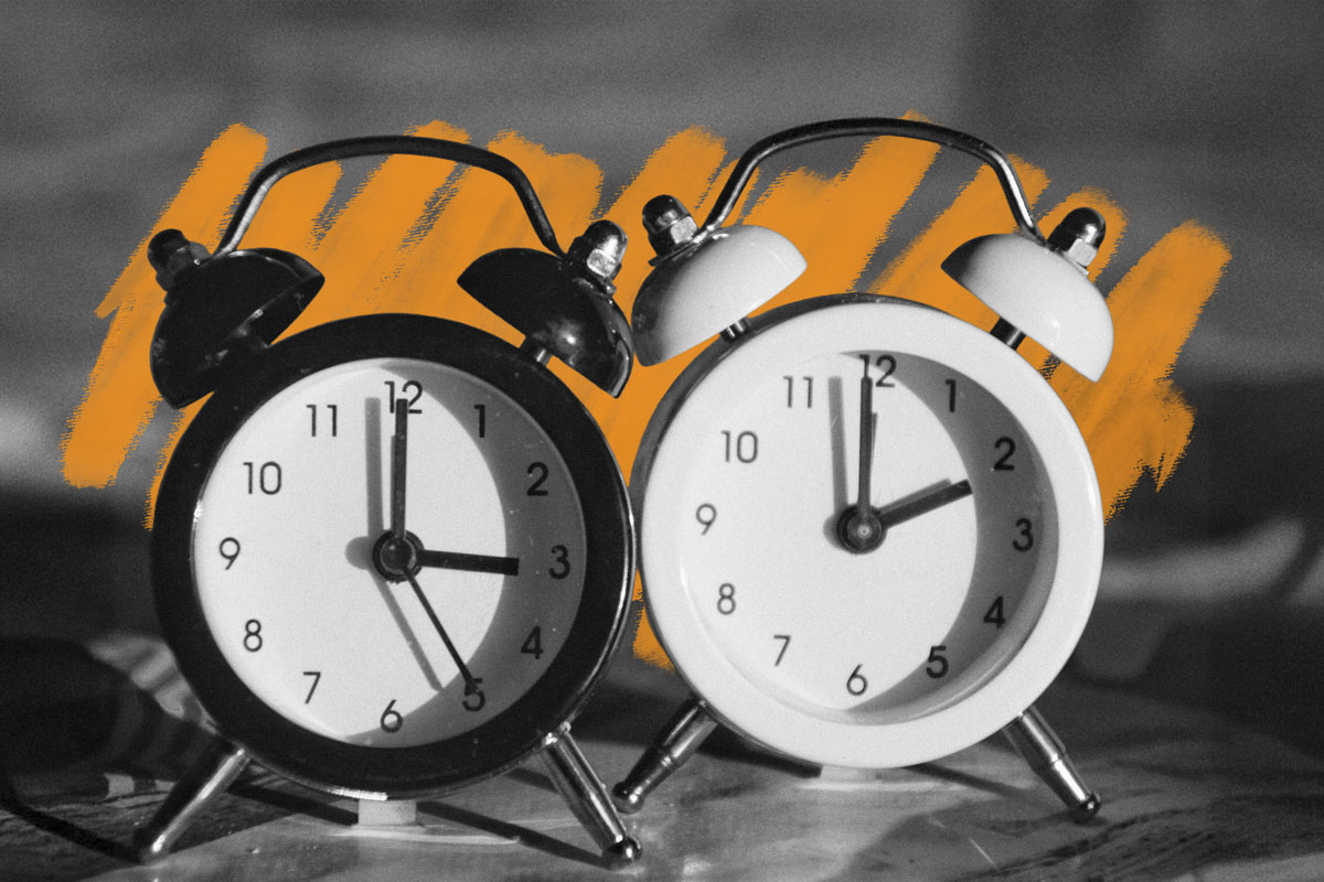 Clocks marking time change